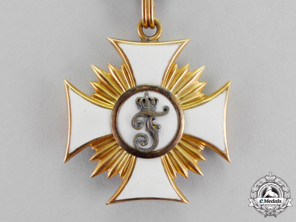 württemberg._an_order_of_friedrich_in_gold,_first_class_knight’s_cross,_c.1880_m18-0297_1_1