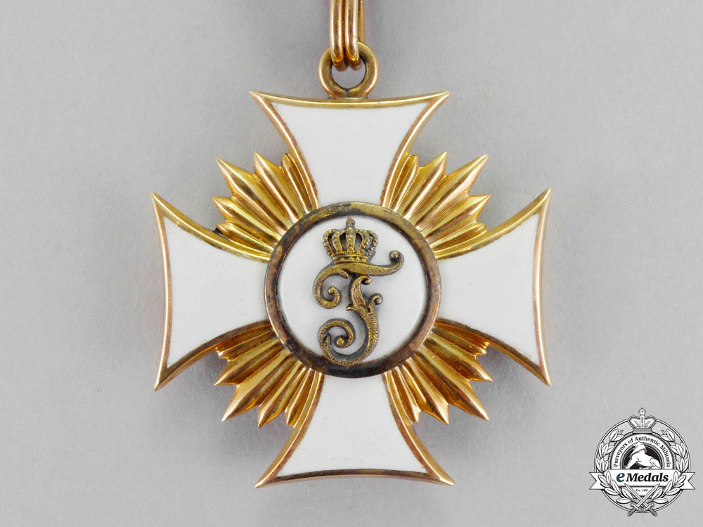 württemberg._an_order_of_friedrich_in_gold,_first_class_knight’s_cross,_c.1880_m18-0298_1_1