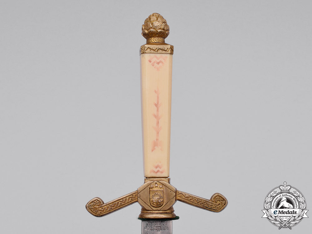 latvia._a_national_socialist_government_official’s_dagger_by_e.&_f._hörster,_c.1940_m18-0425