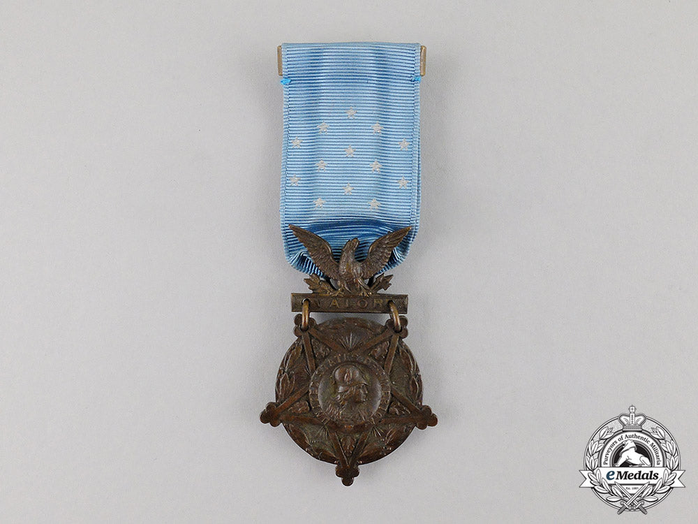 united_states._an_army_medal_of_honor,_prototype,_type_iii,_c.1905_m18-0434_2_1