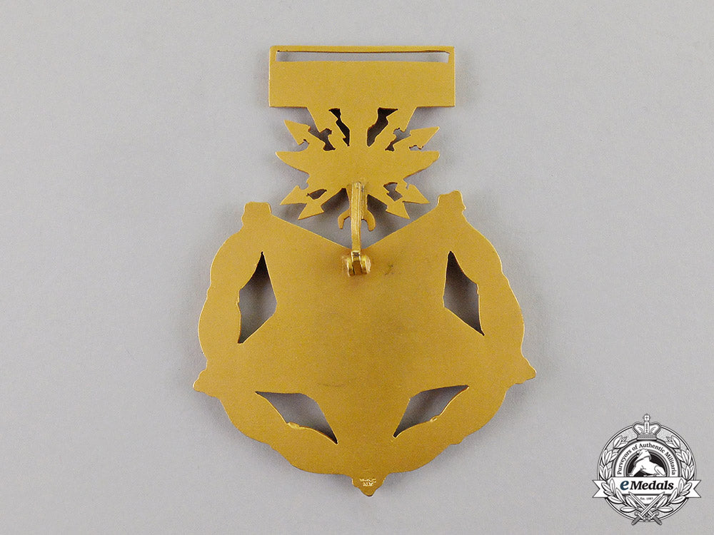 united_states._an_air_force_medal_of_honor,_prototype_m18-0453