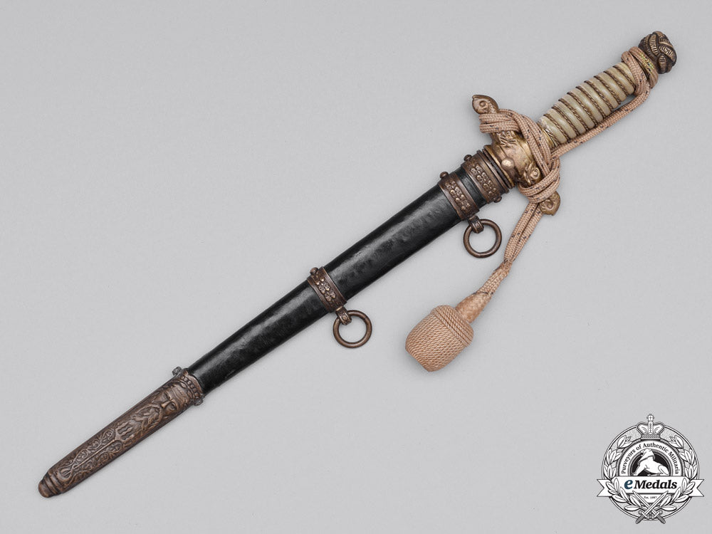 yugoslavia,_kingdom._a_naval_officer’s_dagger;_etched_with_portepee,_c.1939_m18-0506