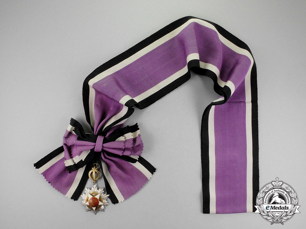 transjordan,_hashemite_kingdom._an_order_of_al-_istiklal,1_st_class_grand_cross,_c.1946_m18-1023