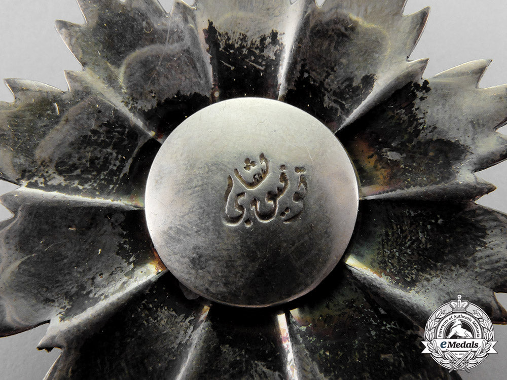 transjordan,_hashemite_kingdom._an_order_of_al-_istiklal,1_st_class_grand_cross,_c.1946_m18-1026