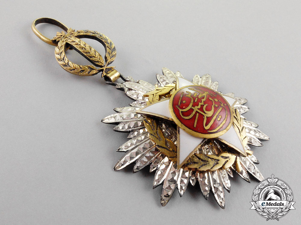 transjordan,_hashemite_kingdom._an_order_of_al-_istiklal,1_st_class_grand_cross,_c.1946_m18-1027