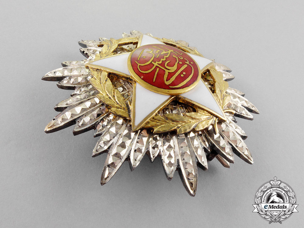 transjordan,_hashemite_kingdom._an_order_of_al-_istiklal,1_st_class_grand_cross,_c.1946_m18-1032