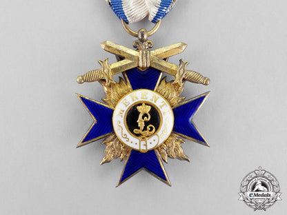 bavaria._an_order_of_military_merit,_third_class_knight_with_swords,_c.1915_m18-1096