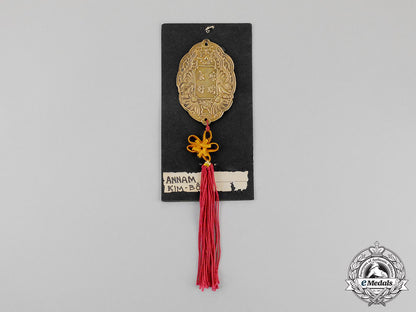 annam,_french_protectorate._a_merit_medal_for_ladies(_kim-_boi),1_st_class_badge,_c.1920_m18-1191