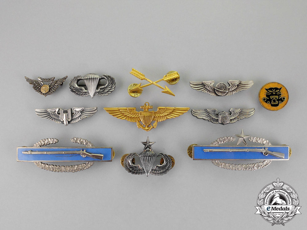 united_states._twenty-_two_armed_forces_badges_m18-1252_1