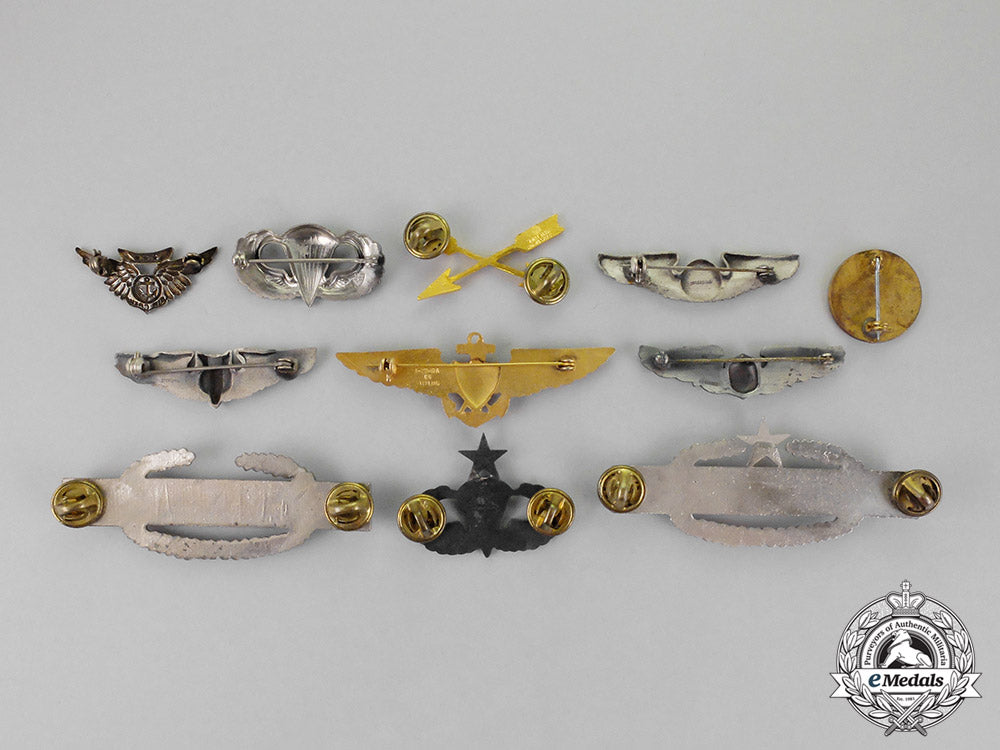 united_states._twenty-_two_armed_forces_badges_m18-1253_1