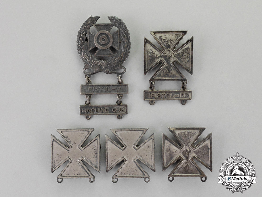 united_states._seventy-_four_badges,_ribbon_bars,_charms,_buttons_m18-1270