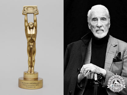 germany,_republic._a_deutscher_videopreis_lifetime_achievement_award_to_actor_christopher_lee_m18-1406