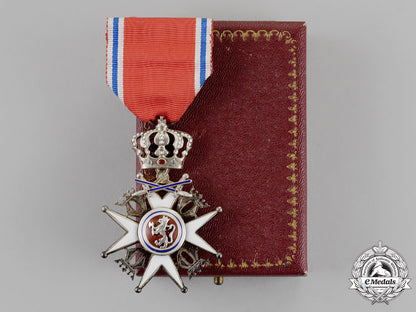 norway,_kingdom._an_order_of_st._olaf,2_nd_class_knight's_cross,_c.1960_m18-1573