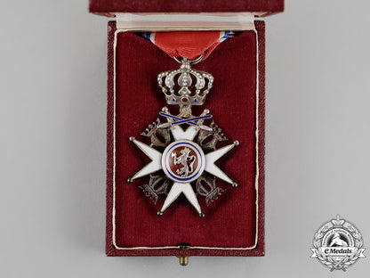 norway,_kingdom._an_order_of_st._olaf,2_nd_class_knight's_cross,_c.1960_m18-1580