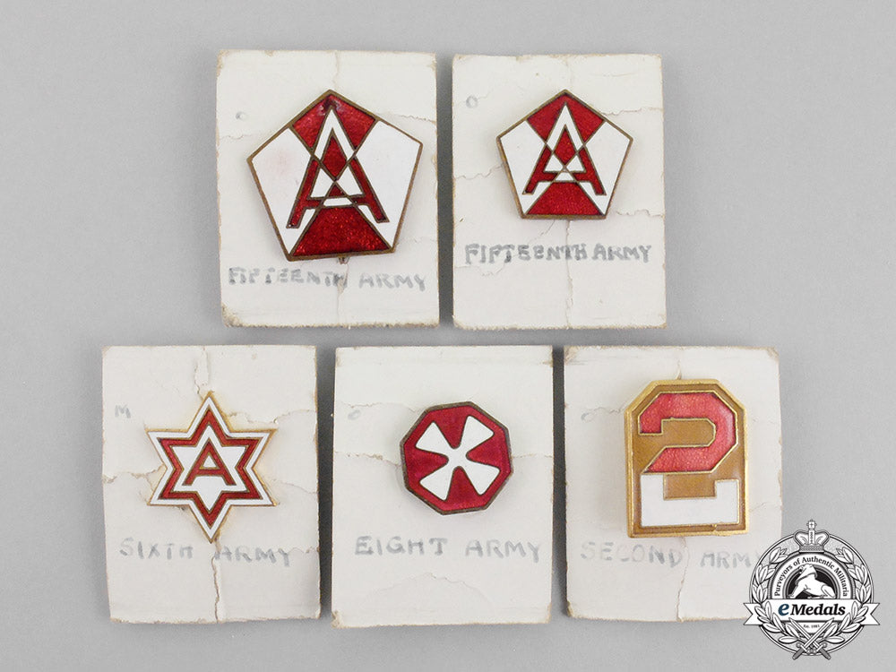 united_states._twenty-_three_second_war_army_insignia_badges_m18-2067