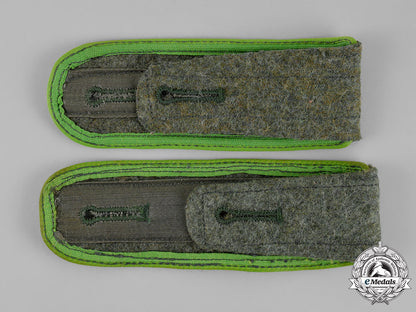 germany._a_set_of_wehrmacht_heer(_army)_panzer_grenadier_em_shoulder_straps_m18-2148