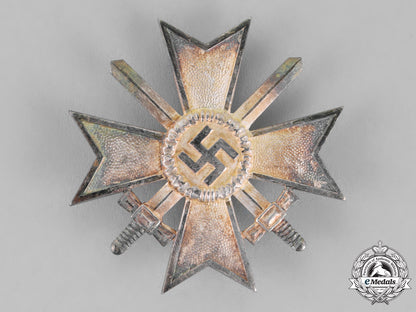 germany._a_war_merit_cross_first_class_with_swords,_cased,_by_deschler_m18-2175