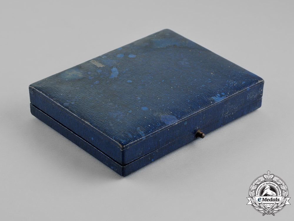 germany._a_case_for_a_kriegsmarine_blockade_runner_badge_and_miniature_stick_pin_m18-2189