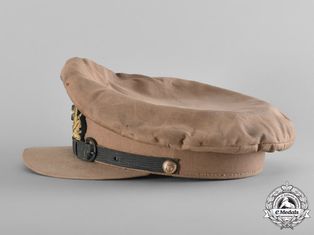 germany._a_kriegsmarine_nco’s_tropical_visor_cap_with_a_photograph_of_the_cap_being_worn_m18-2216