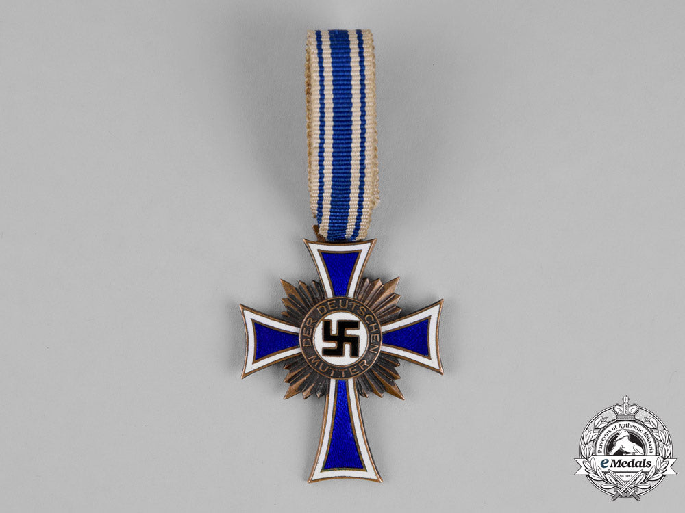 germany._a_cross_of_honour_of_the_german_mother,_third_class_in_bronze_m18-2233