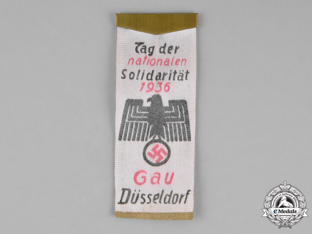 germany._a1936_düsseldorf_region_day_of_national_solidarity_banner_badge_m18-2243