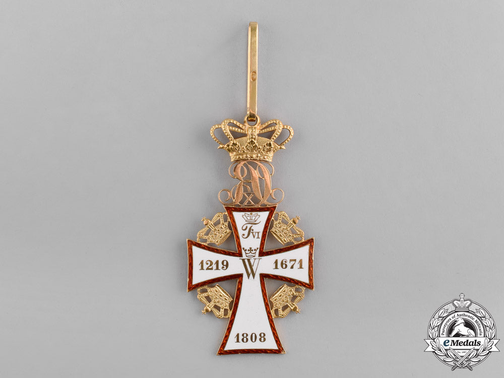 denmark,_kingdom._an_order_of_dannebrog_in_gold,1_st_class_grand_cross,_by_a.michelsen,_c.1912_m18-2287_1