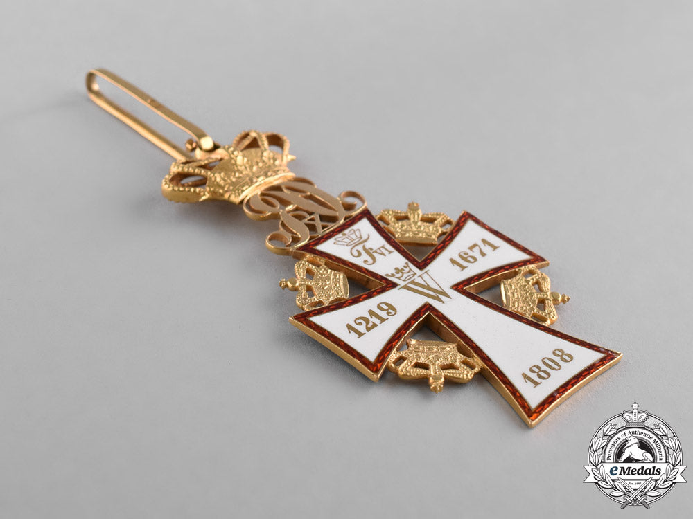 denmark,_kingdom._an_order_of_dannebrog_in_gold,1_st_class_grand_cross,_by_a.michelsen,_c.1912_m18-2291_1