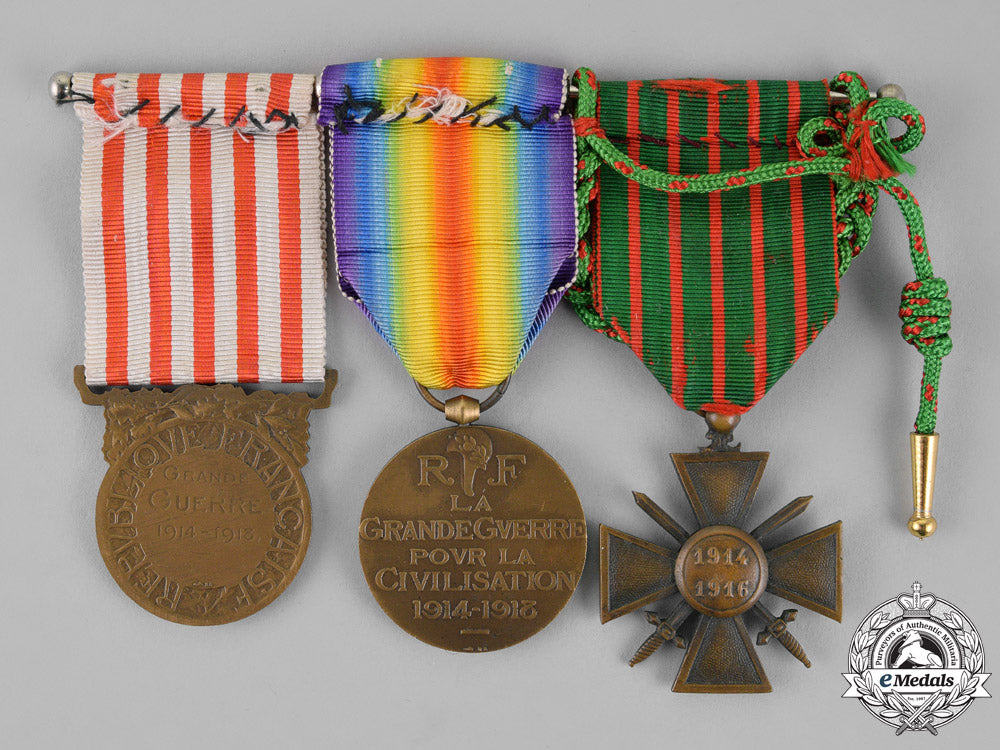 france,_republic._a_first_war_group_of_three_m18-2356_1