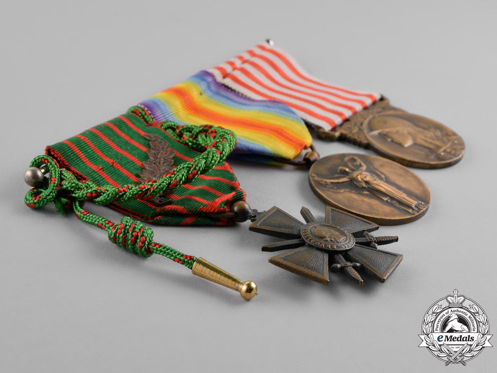 france,_republic._a_first_war_group_of_three_m18-2357_1