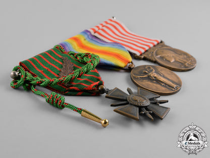 france,_republic._a_first_war_group_of_three_m18-2357_1