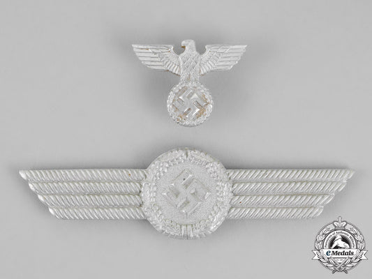 germany._a_set_of_luftwaffe_civil_employee_visor_insignia_m18-2553_1
