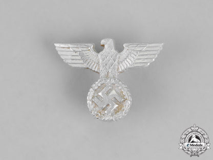 germany._a_set_of_luftwaffe_civil_employee_visor_insignia_m18-2557_1