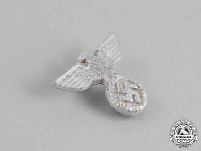 germany._a_set_of_luftwaffe_civil_employee_visor_insignia_m18-2559_1