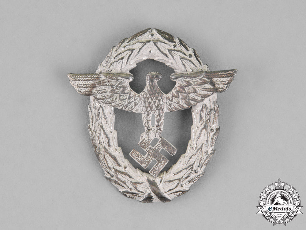 germany._two_visor_insignia_m18-2606_1_1