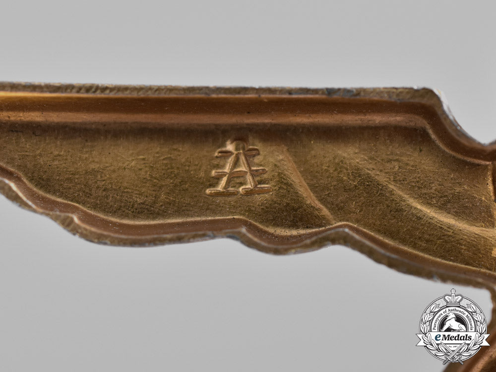 germany._a_set_of_kriegsmarine"_donald_duck"_visor_insignia_m18-2627