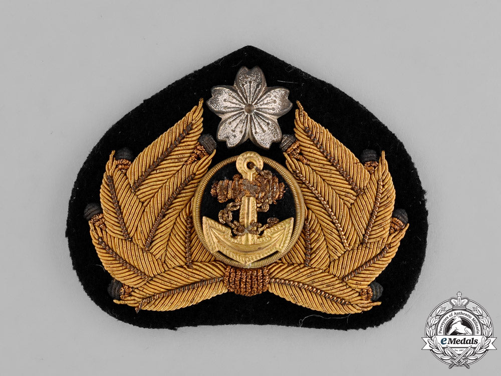 japan._a_naval_officer's_cap_badge,_c.1940_m18-2956_1