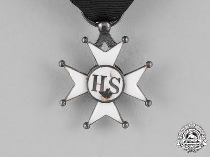 international._a_lot_of_three_badges&_insignia_m181_1014_1_1