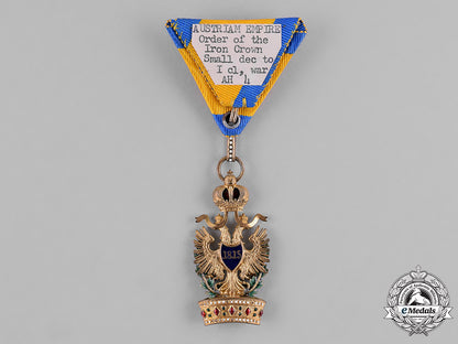 austria,_empire._an_order_of_the_iron_crown,_third_class_with_grand_cross_small_decoration,_c.1916_m181_1065