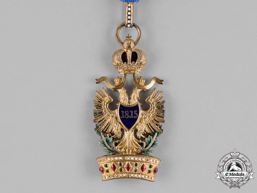 austria,_empire._an_order_of_the_iron_crown,_third_class_with_grand_cross_small_decoration,_c.1916_m181_1067