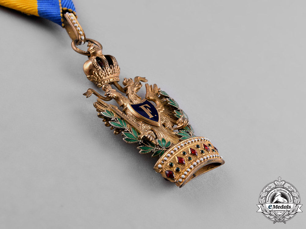 austria,_empire._an_order_of_the_iron_crown,_third_class_with_grand_cross_small_decoration,_c.1916_m181_1068