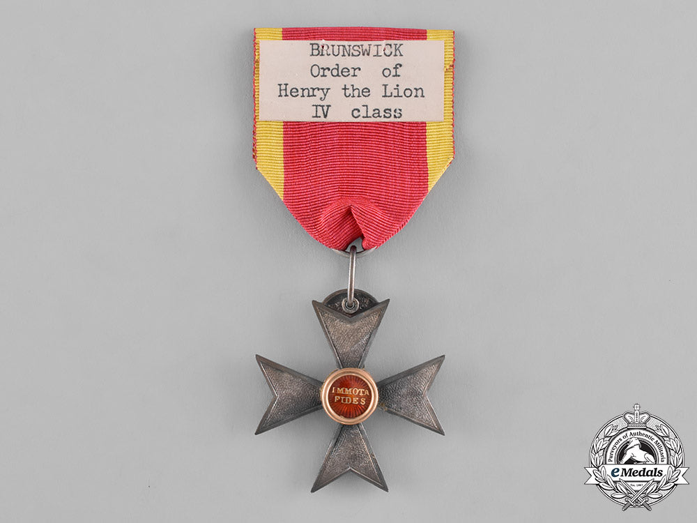 braunschweig,_dukedom._a_houseorder_of_henry_the_lion,_fourth_class_cross,_c.1910_m181_1445