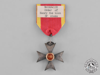 braunschweig,_dukedom._a_houseorder_of_henry_the_lion,_fourth_class_cross,_c.1910_m181_1445