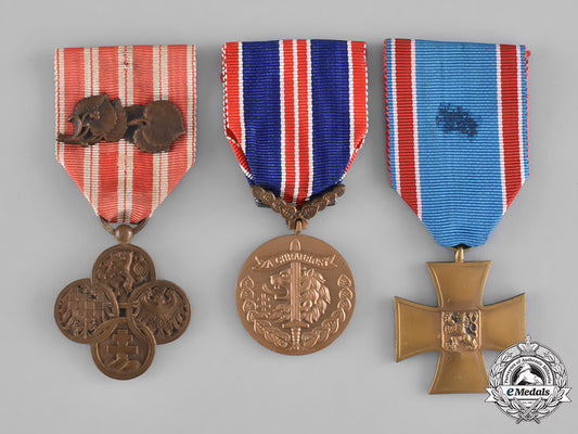 czechoslovakia,_republic._three_medals&_awards_m181_1592