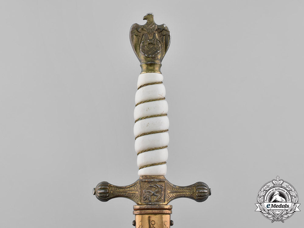 germany,_kriegsmarine._an_officer’s_dagger_by_eickhorn_of_solingen_m181_1789