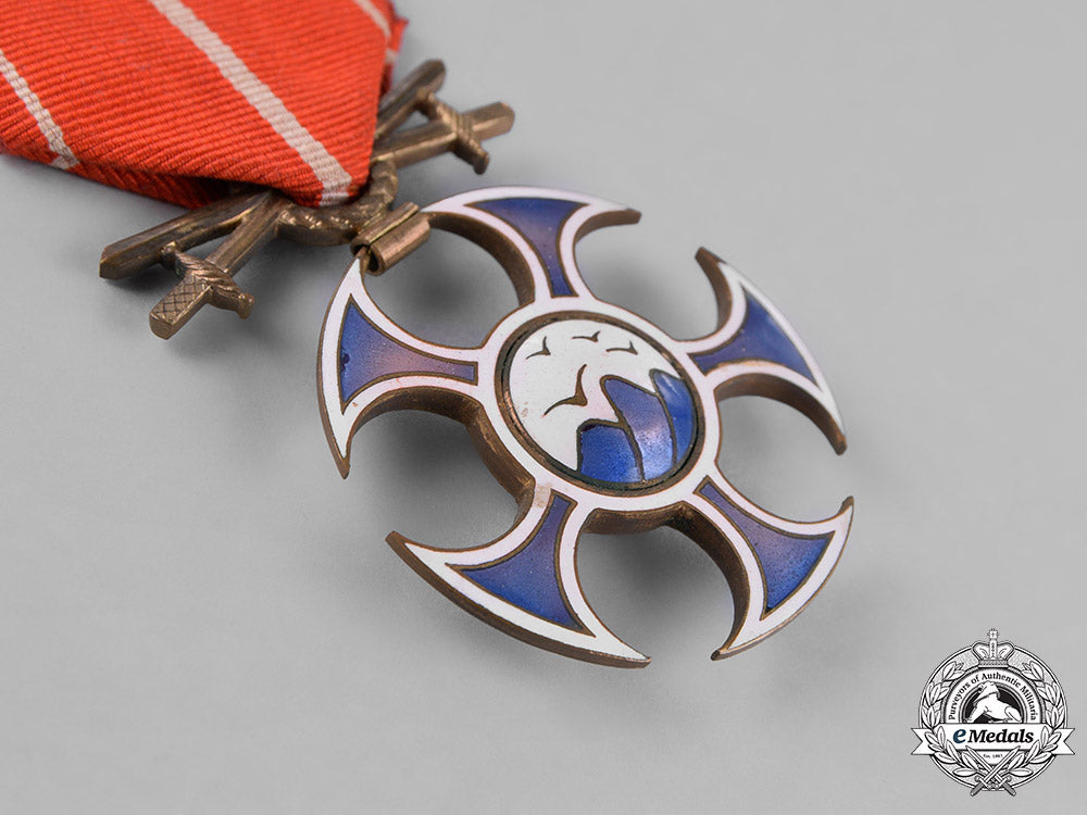 czechoslovakia,_first_republic._an_order_of_the_falcon_with_swords,_c.1920_m181_1823