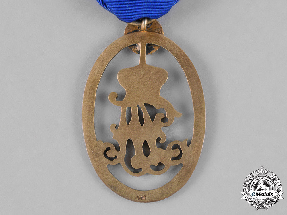 oldenburg,_grand_duchy._a_red_cross_medal,_c.1900_m181_2237