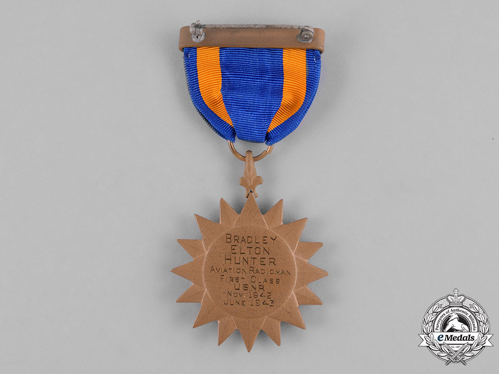 united_states._an_air_medal_to_aviation_radioman_i_class_bradley_elton_hunter,_united_states_naval_reserve_m181_2780