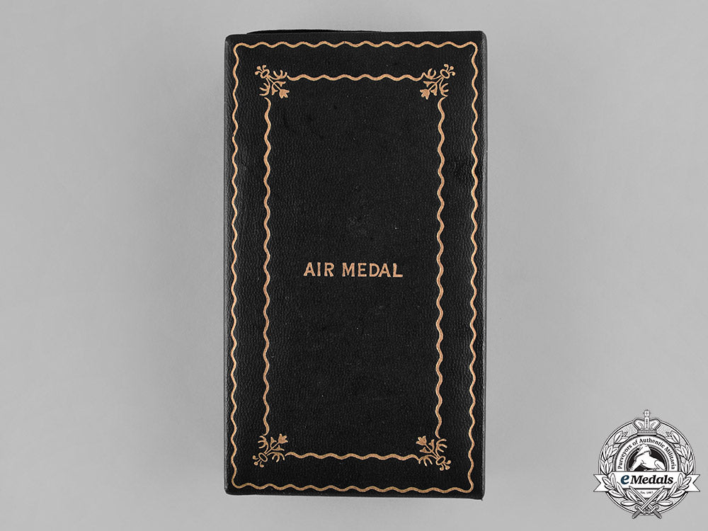 united_states._an_air_medal_to_aviation_radioman_i_class_bradley_elton_hunter,_united_states_naval_reserve_m181_2784