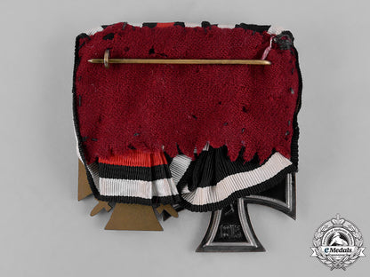 germany,_empire._a_medal_bar_with_an_ii._class_iron_cross1914_and_a_hindenburg_cross_m181_2985