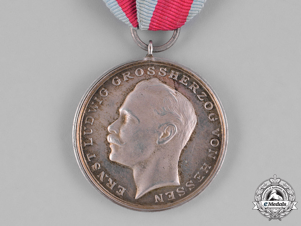 hesse-_darmstadt,_grand_duchy._a_silver_bravery_medal,_c.1917_m181_3005